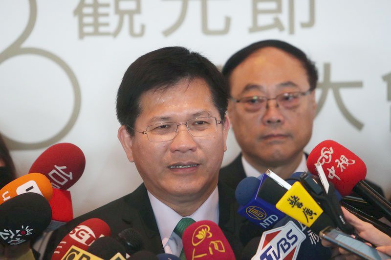 武漢肺炎衝擊／林佳龍喊話 ：盼觀光業者別放無薪假