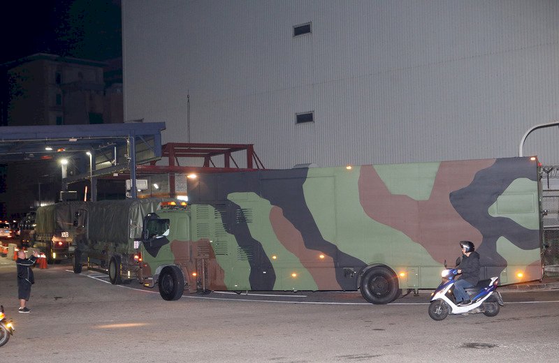 鑽石公主號包機晚間將返台 國軍化學車協助檢疫