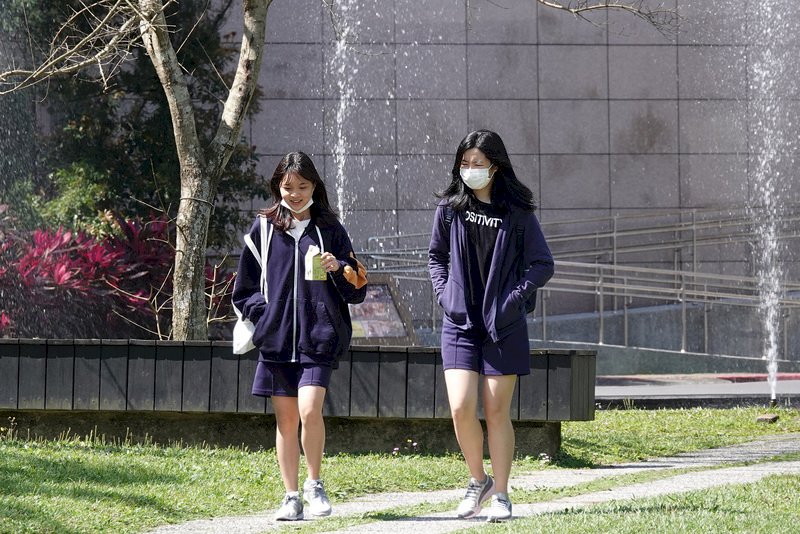 開放13歲以上學童買兒童口罩 陳時中：可彈性放寬
