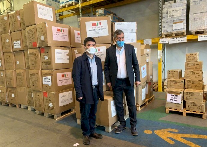 一兼二顧！中國模糊醫療物資捐或賣搞大外宣 還正化疫情為商機