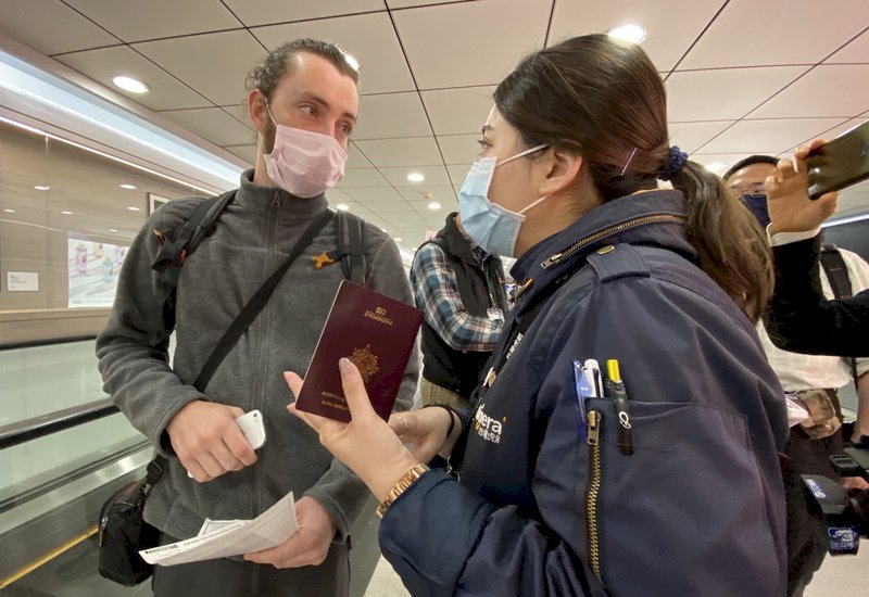 限制入境 啟程地起飛時間影響外籍旅客兩樣情