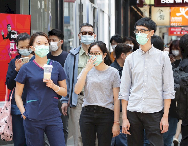 調查：6成2企業徵才計畫不變 新鮮人起薪微幅下滑 (影音)