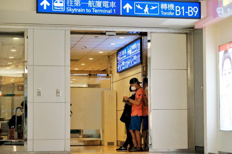 研議開放轉機不入境 擬限8小時內且不過夜