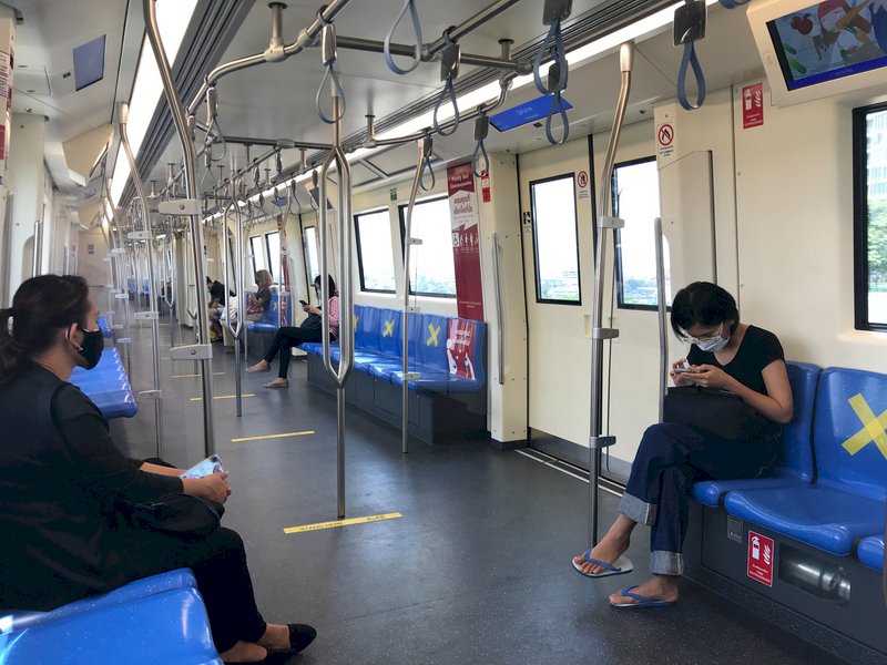 確診病例激增 泰國人開始警覺保持社交距離