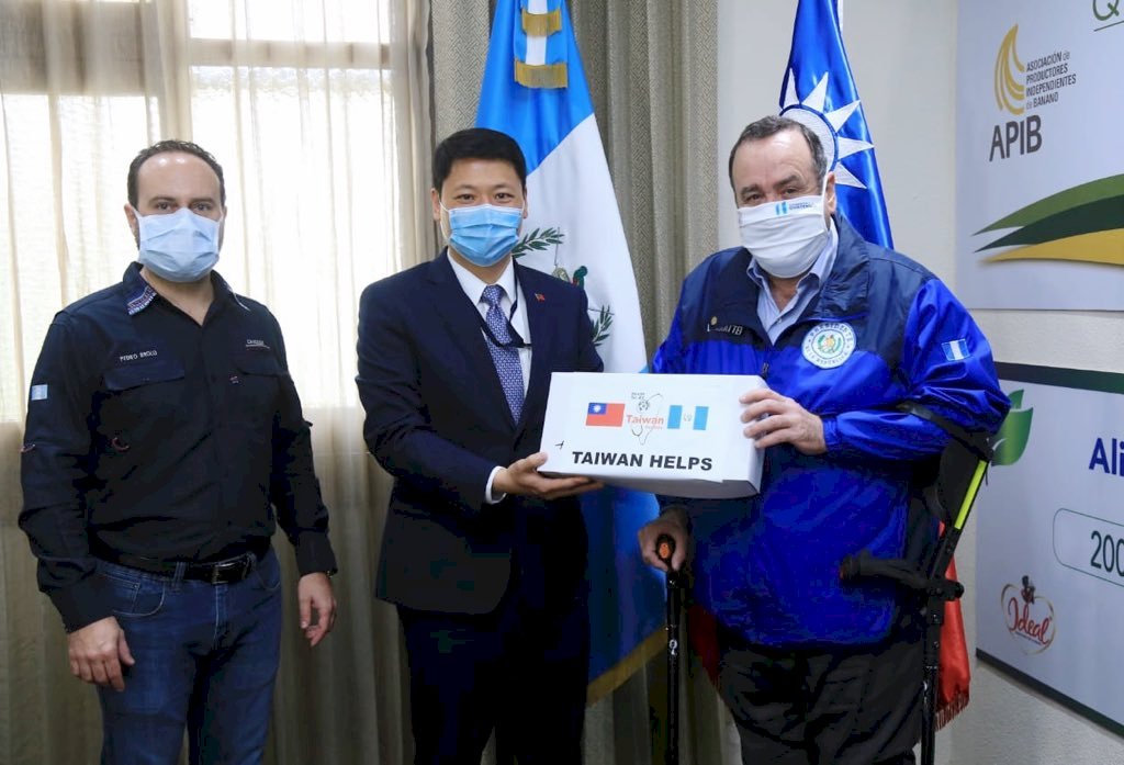 收到援贈18萬片口罩 瓜地馬拉總統推特謝謝台灣