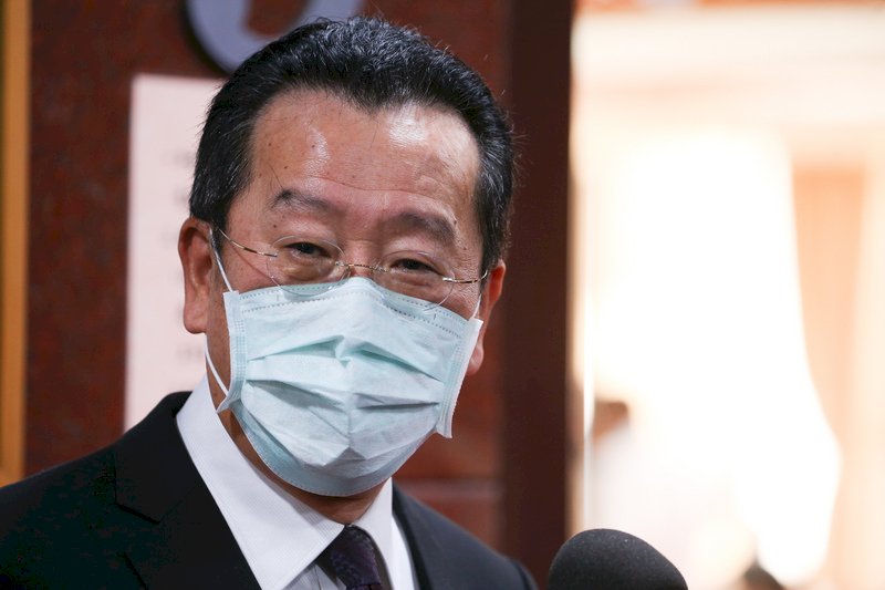 公股銀衝刺紓困業績排擠有需求企業？ 顧立雄駁：似是而非的說法