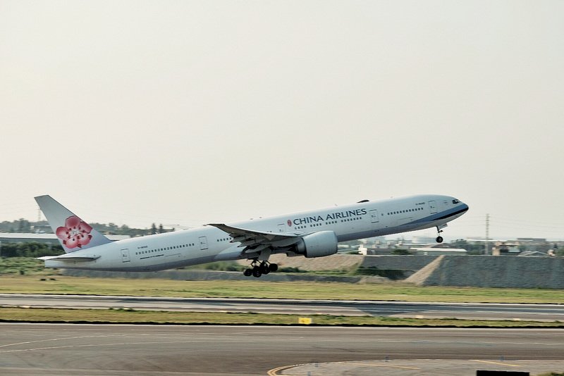 第2批湖北類包機飛上海  去程未載運乘客赴陸