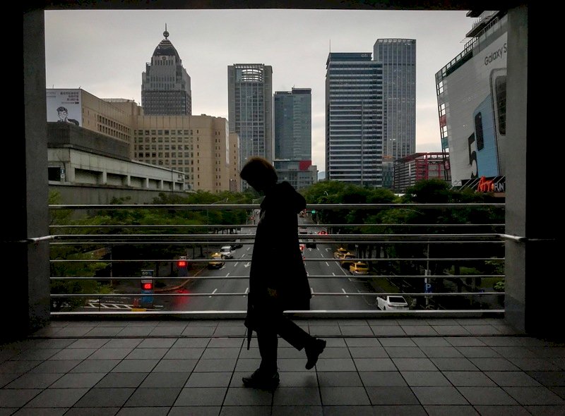 台經院上修今年經濟成長預測6.1%、明年4.1%  疫情及金融動盪成經濟變數