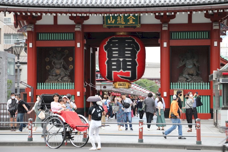 東京緊急事態解除後首個週末 景點人潮多
