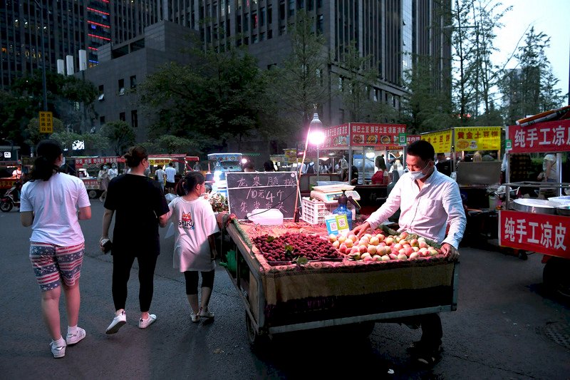 找回地攤經濟 上海市不再全面禁止路邊攤