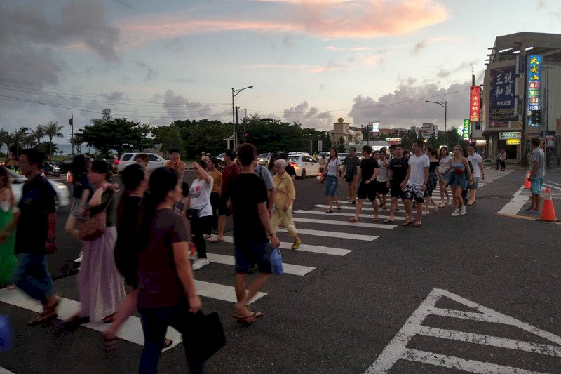 揮別疫情陰霾 台灣民宿老闆樂開懷