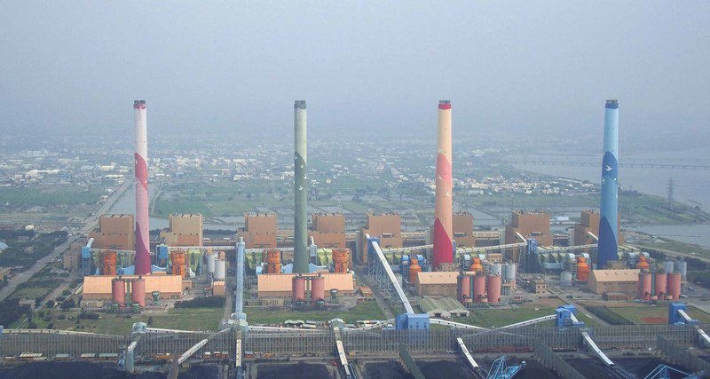 用電量續創今年新高 中火雙機組視需求隨時加入供電