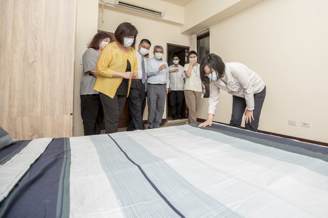 參訪林口社會宅 蔡總統讚提供家庭多元支持