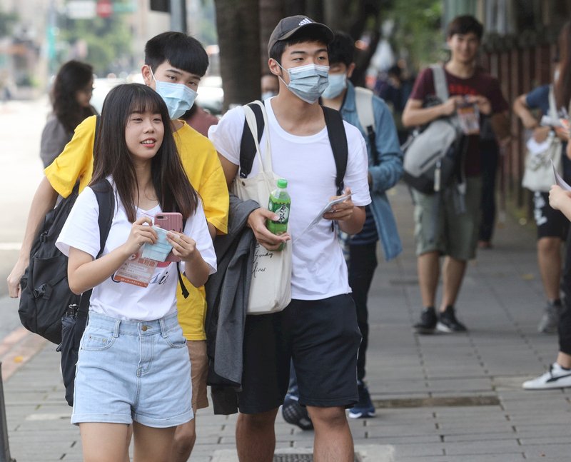 大學指考歷史出論述題  考生說不難
