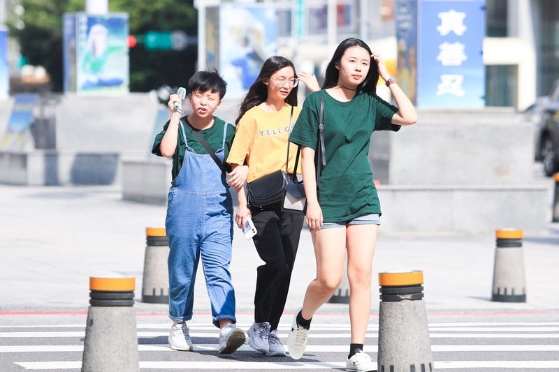 5月經常薪資年增0.68% 續創近7年最低增幅