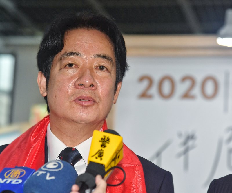 賴副總統喊話挺醫護  籲國人做好防疫守護台灣
