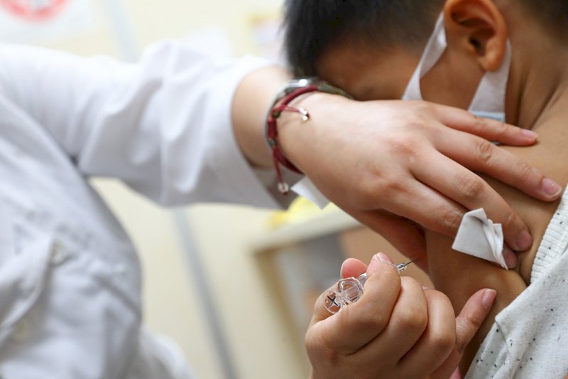 輝瑞嬰幼兒疫苗開打 首日8687人接種