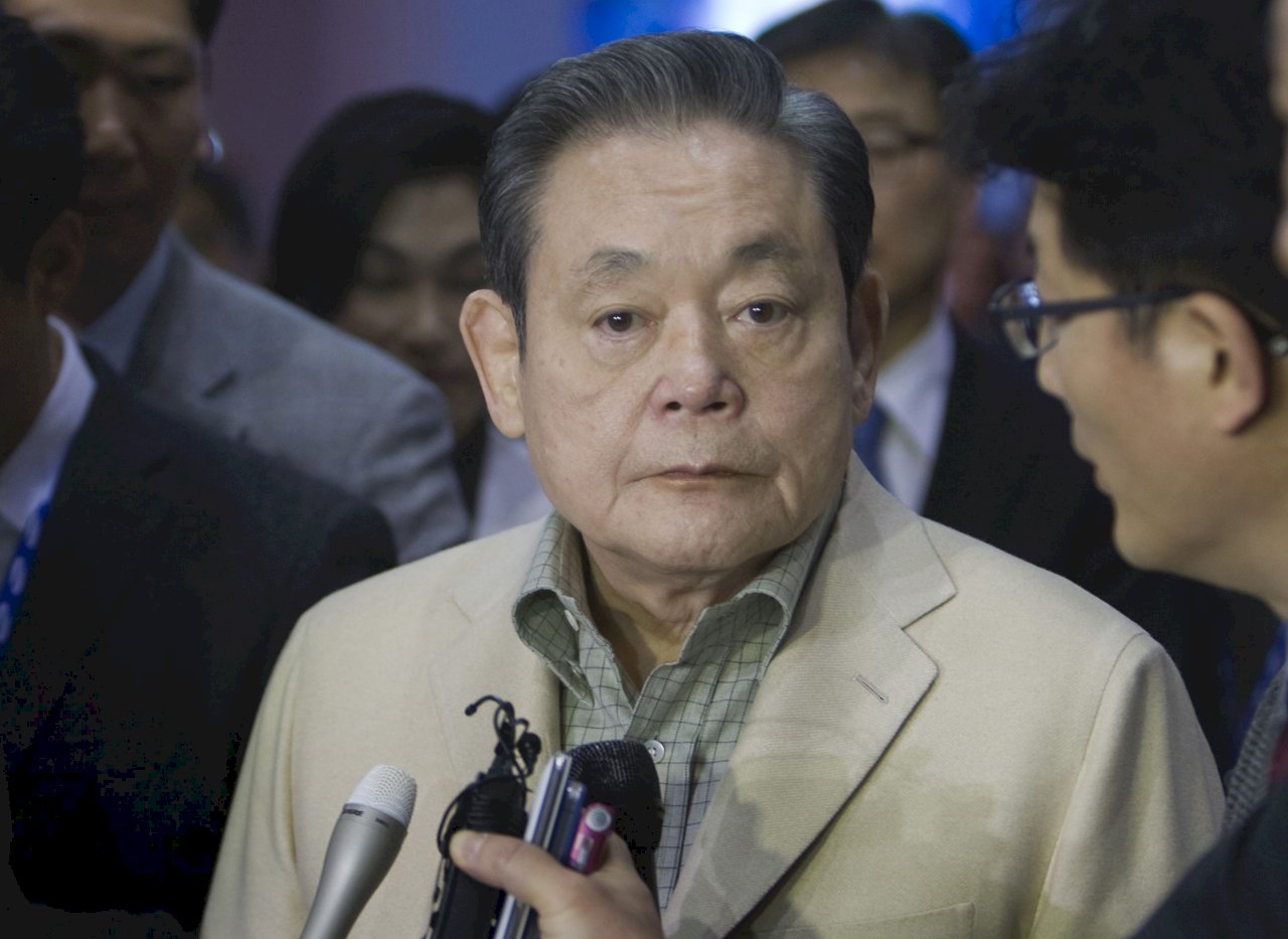 一手打造韓國頭號財閥 三星電子會長李健熙辭世