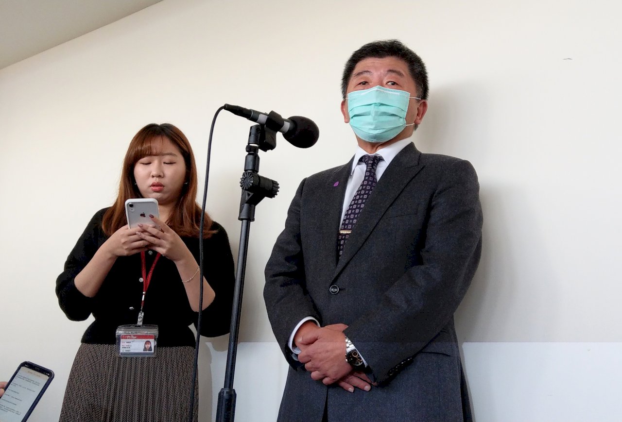 「經濟泡泡」首例將來台 陳時中：擬定防疫計畫者須負法律責任