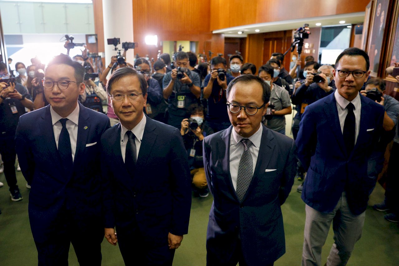 港遭DQ泛民議員：為民主失議席 感到光榮
