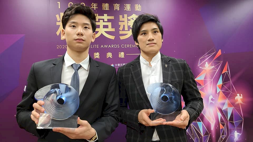 109體育運動精英獎 王冠閎、陳念琴奪最佳男女運動員獎(影音)