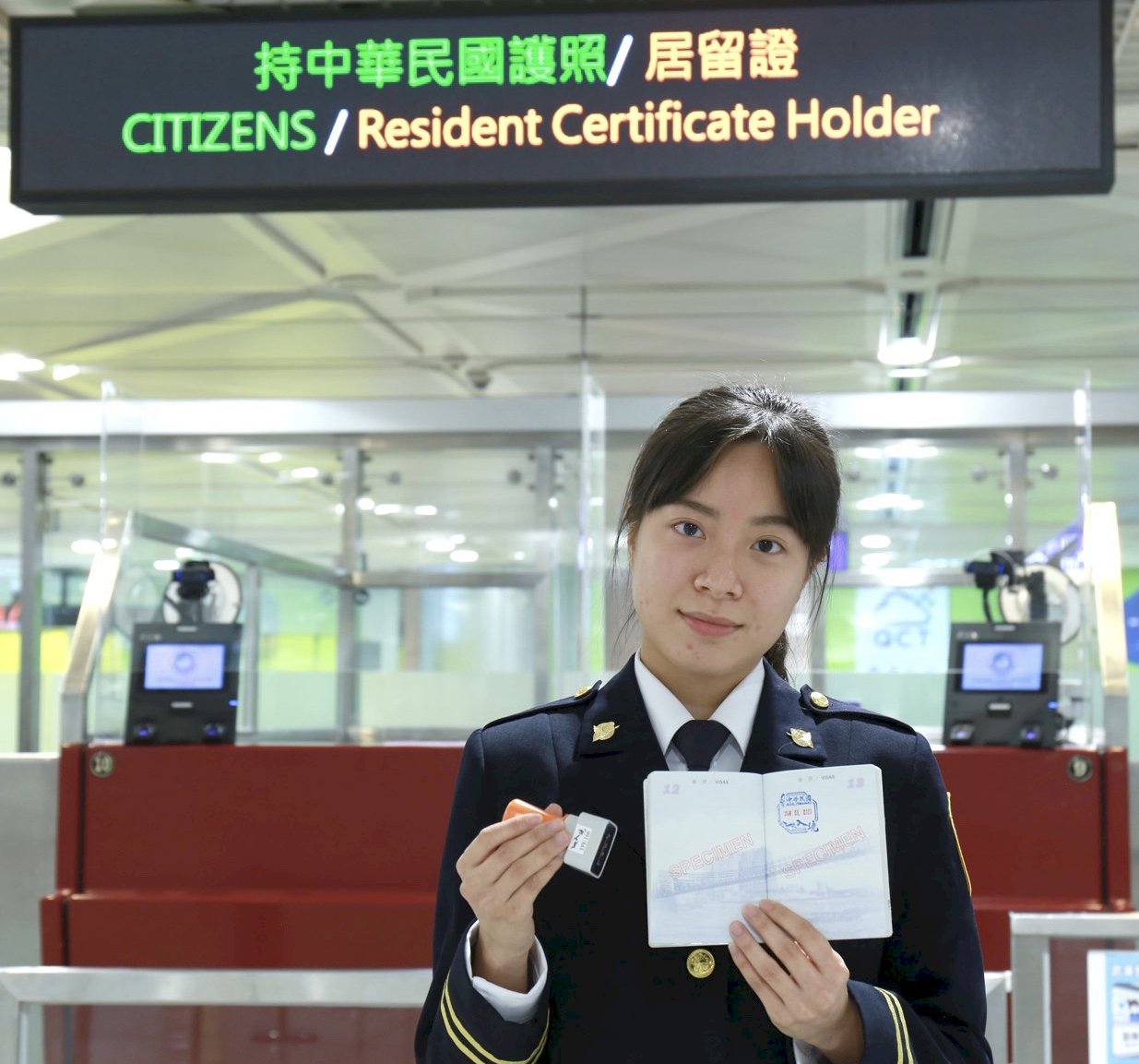 入出境查驗章「多一點」 明年元旦起啟用