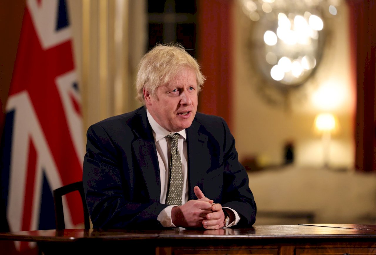英相強生曾反對單膝跪 力挺非裔英格蘭球員被批偽善