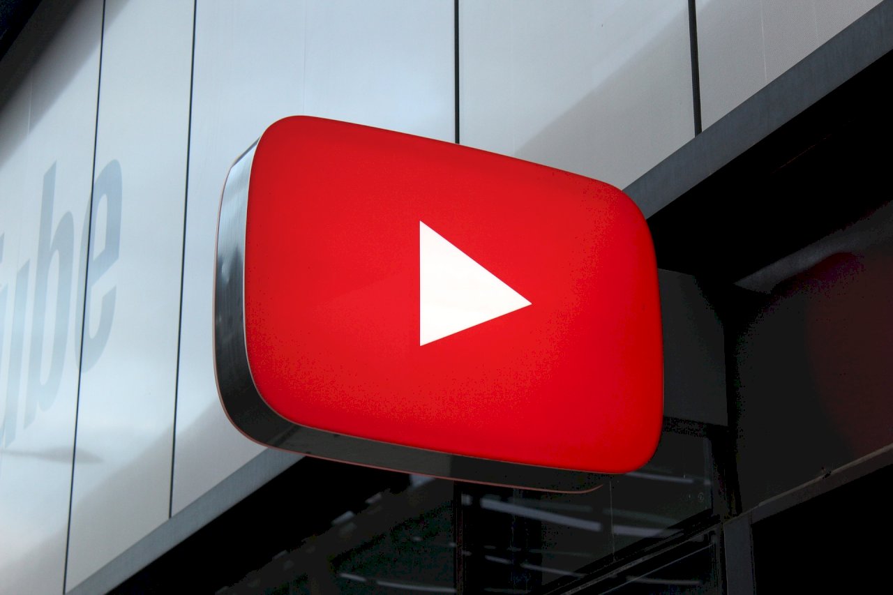 石頭不嫌多！推特臉書之後 YouTube抵制川普頻道新增內容