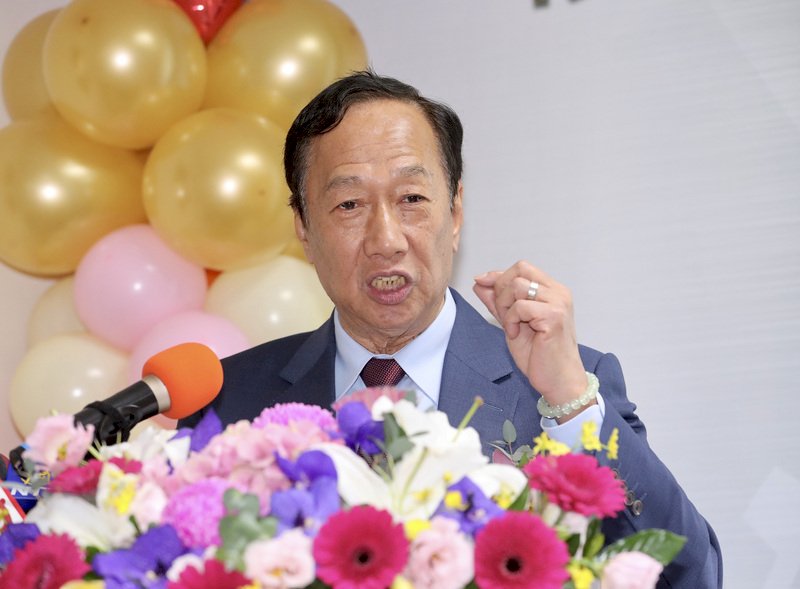 郭台銘：申請疫苗輸入進行中 感謝陳時中允諾協助
