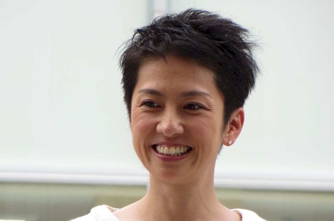 蓮舫質詢批防疫不力 &nbsp;菅義偉回嗆：妳是不是有點失禮呢？
