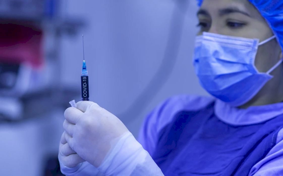 80%新冠疫苗注射器及針頭來自中國 美國防部：考慮啟動國防生產法自行製造
