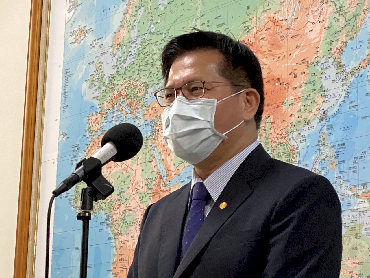 正視200萬露營族 林佳龍：1公頃內營地由交通部納管