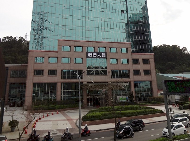 遭點名沒撤俄  宏碁：遵守國際貿易法規  微星無回應