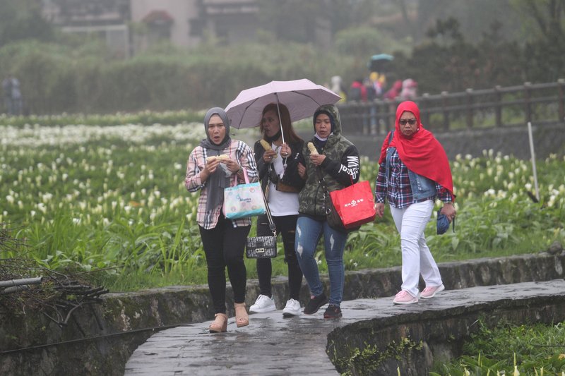 盼解渴  西半部山區午後有雷陣雨