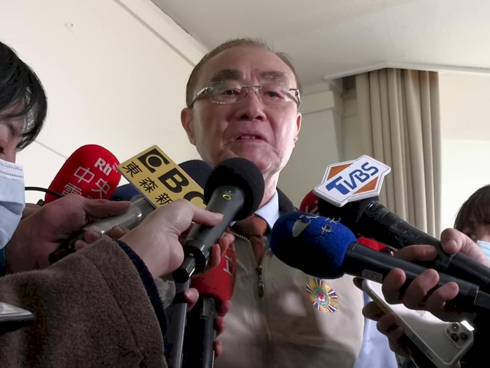 馮世寬再槓人事總處 批退役上校子女教育沒補助像話嗎
