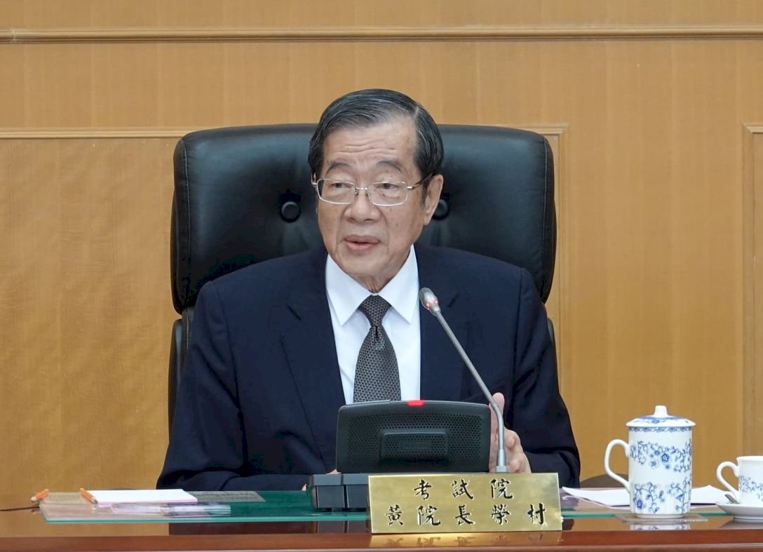 協助烏克蘭 黃榮村捐出一個月所得