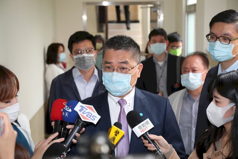 徐國勇證實：研議修法降低不合理公設