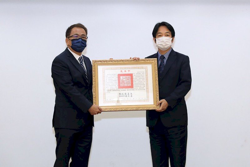 邱垂亮追思會 副總統賴清德頒褒揚令推崇「頑固的民主鬥士」
