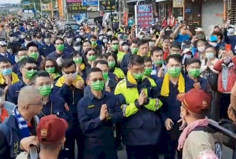 大甲媽祖回鑾 &nbsp;台中警約制陣頭勿搶轎布重兵維安