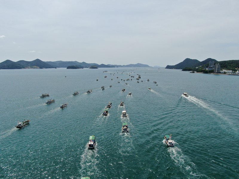 抗議日本核廢水將排入海 &nbsp;350艘韓漁船集結示威