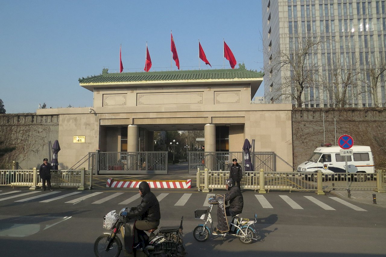 中國加大金融反腐 前深圳證監局長陳小澎被開除黨籍