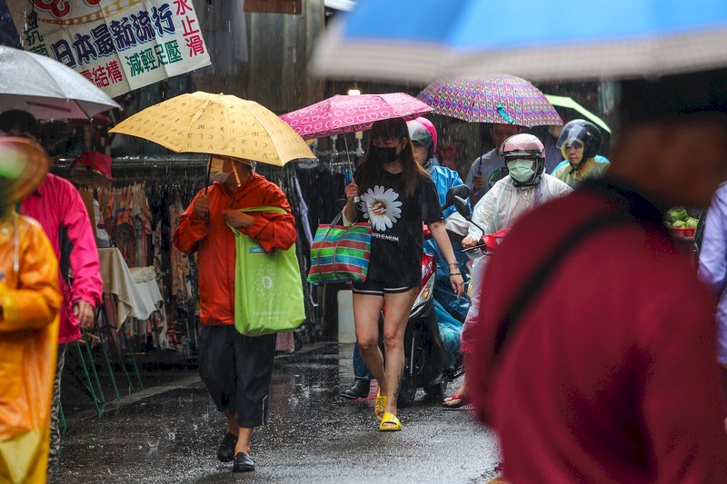 上午北部及中部山區局部大雨   午後降雨趨緩