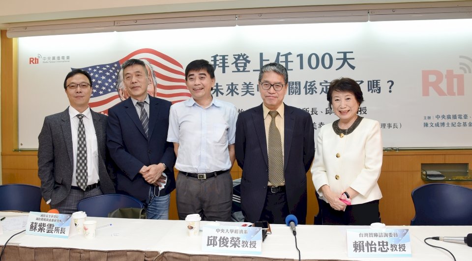 央廣移動錄音室包羅萬象 今談拜登就任100天