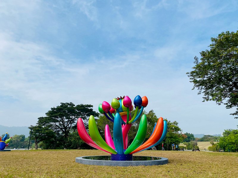台灣藝術家賴純純 奇花仙境登倫敦城市雕塑展