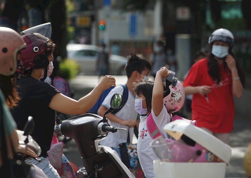 9月1日開學 北市教育局：除飲食外均須戴口罩