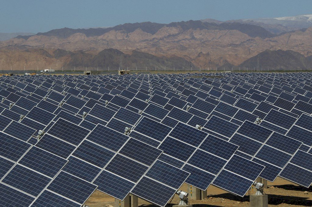 中國太陽能5大龍頭企業 2024合計至少虧損1400億元