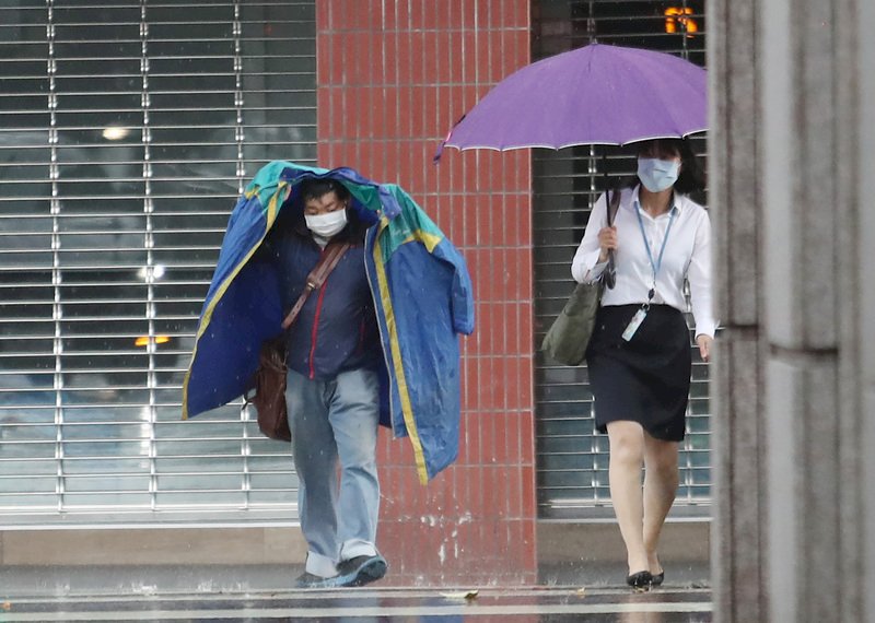 午後雷陣雨轉趨明顯  中南部恐現38度高溫