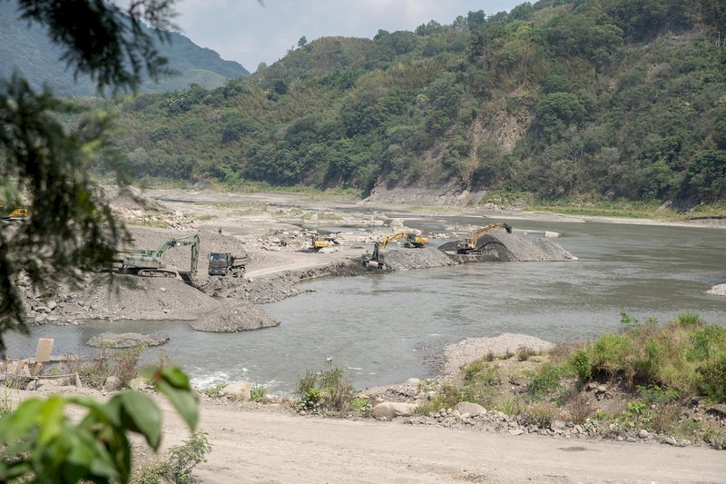 國軍投入全國清淤 &nbsp;石門水庫清出淤泥已超標