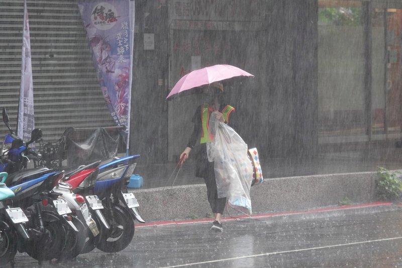 「梅開眼笑」及時雨！ 南投雨量破300毫米、新竹等4縣市破200毫米