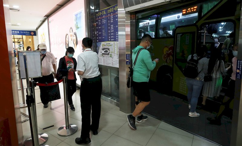 鐵道公路運量失衡 專家籲搶救國道客運